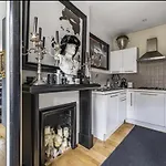 Unique Gem In Kensington